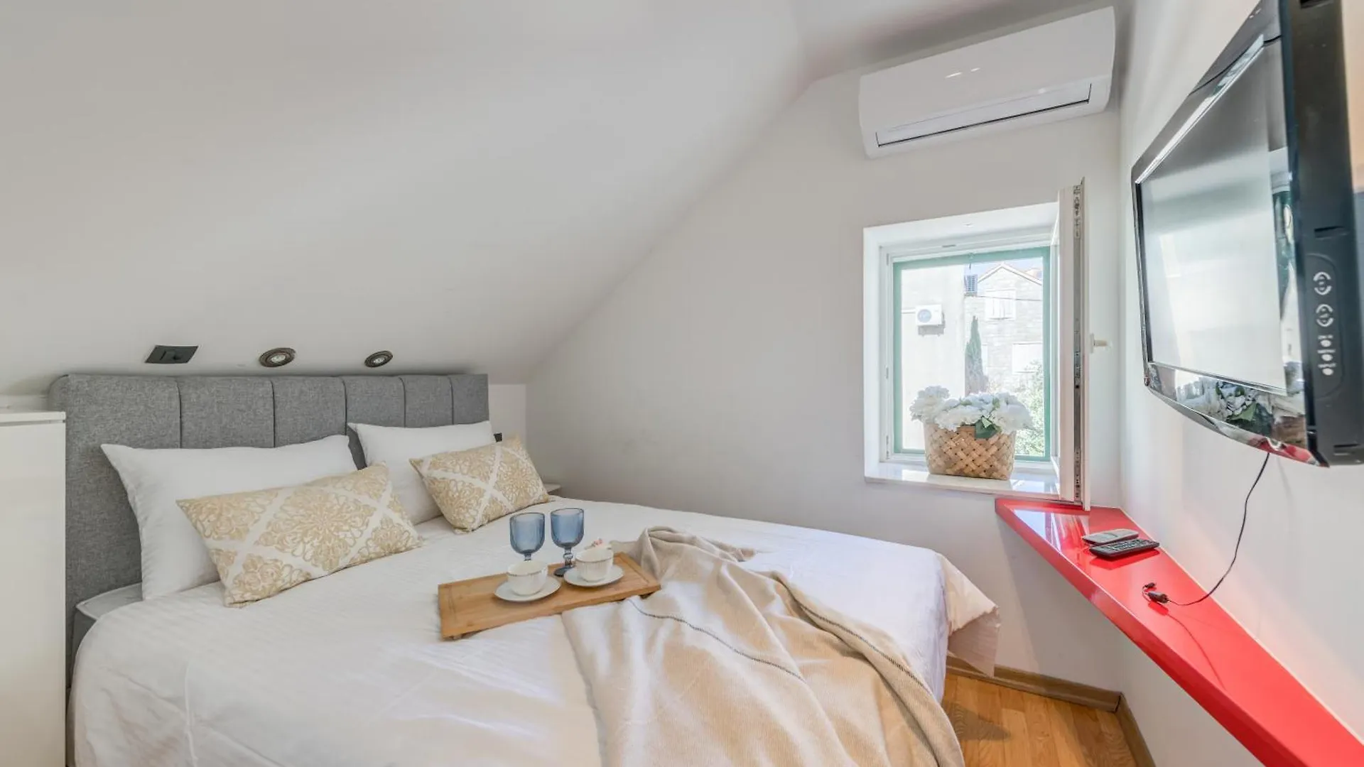 **** Penzion Versi & Note Luxury Rooms Split Chorvatsko